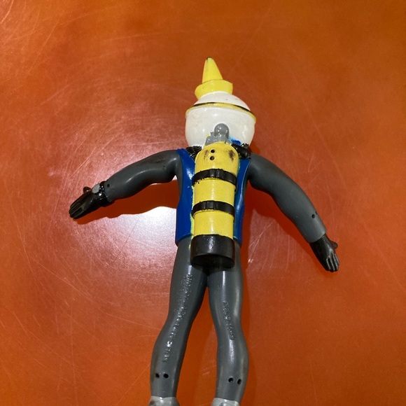 Jack in the box bendable scuba diver - Picture 2 of 2